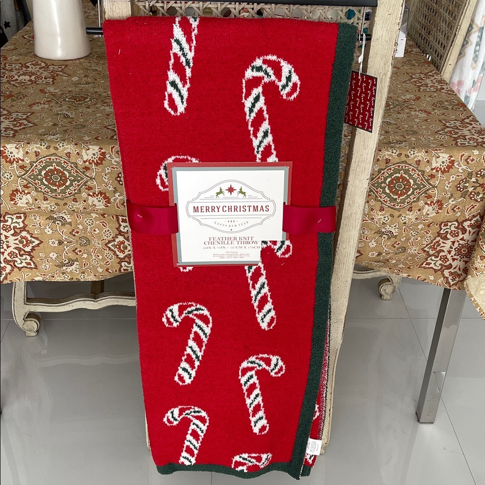 SALE! Merry Christmas Red/Green "Candy Canes Feather Knit Chenille Throw Blanket